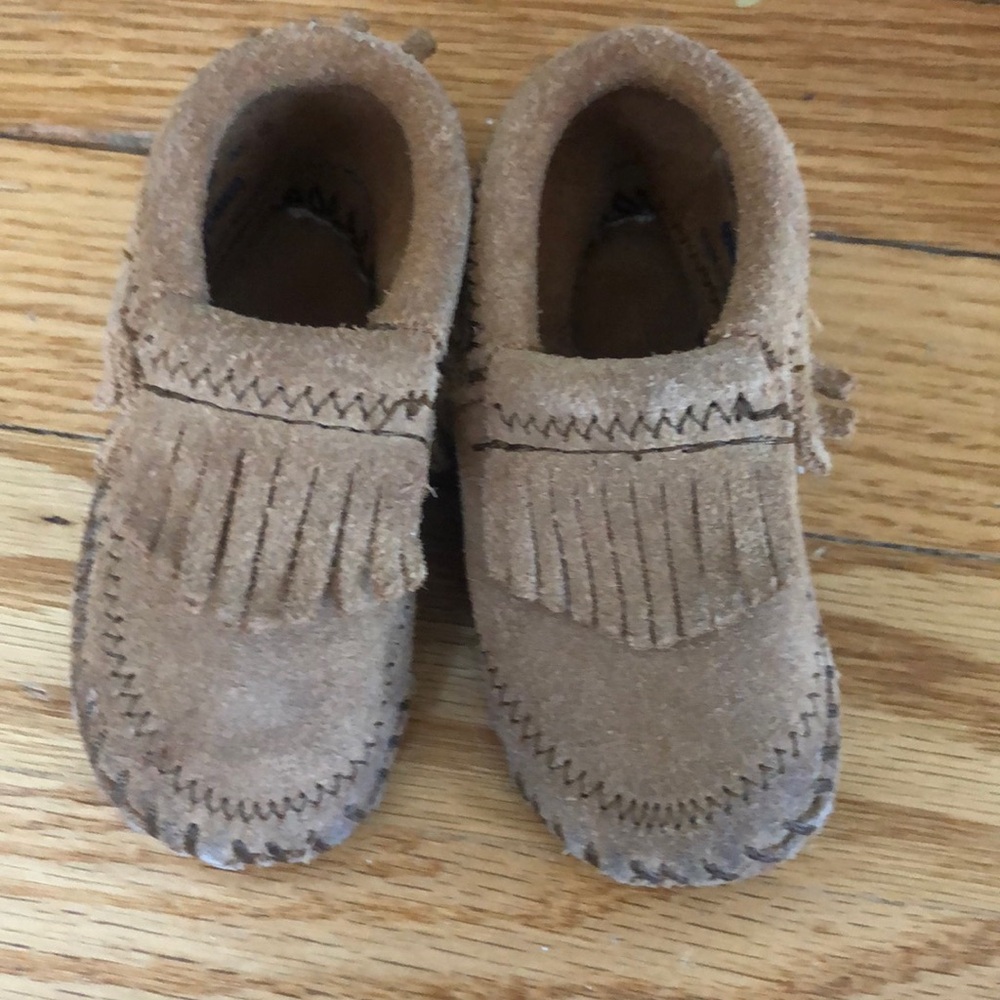 Size 1 Minnetonka bootie.